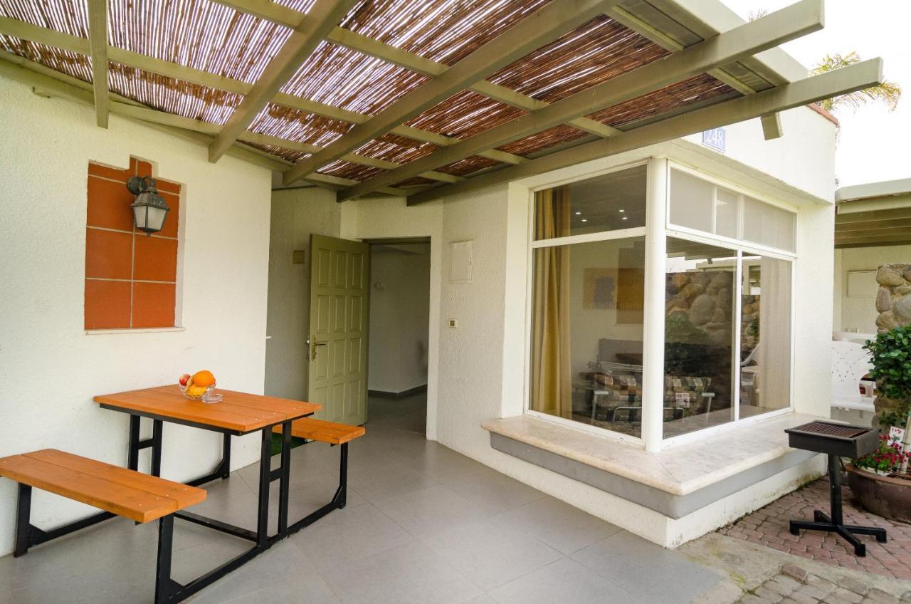 Maagan Eden Holiday Village Ma'agan Exteriör bild