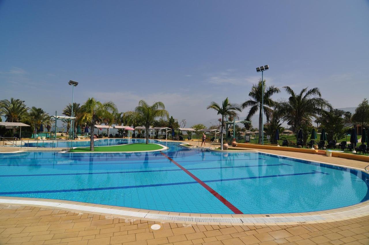 Maagan Eden Holiday Village Ma'agan Exteriör bild